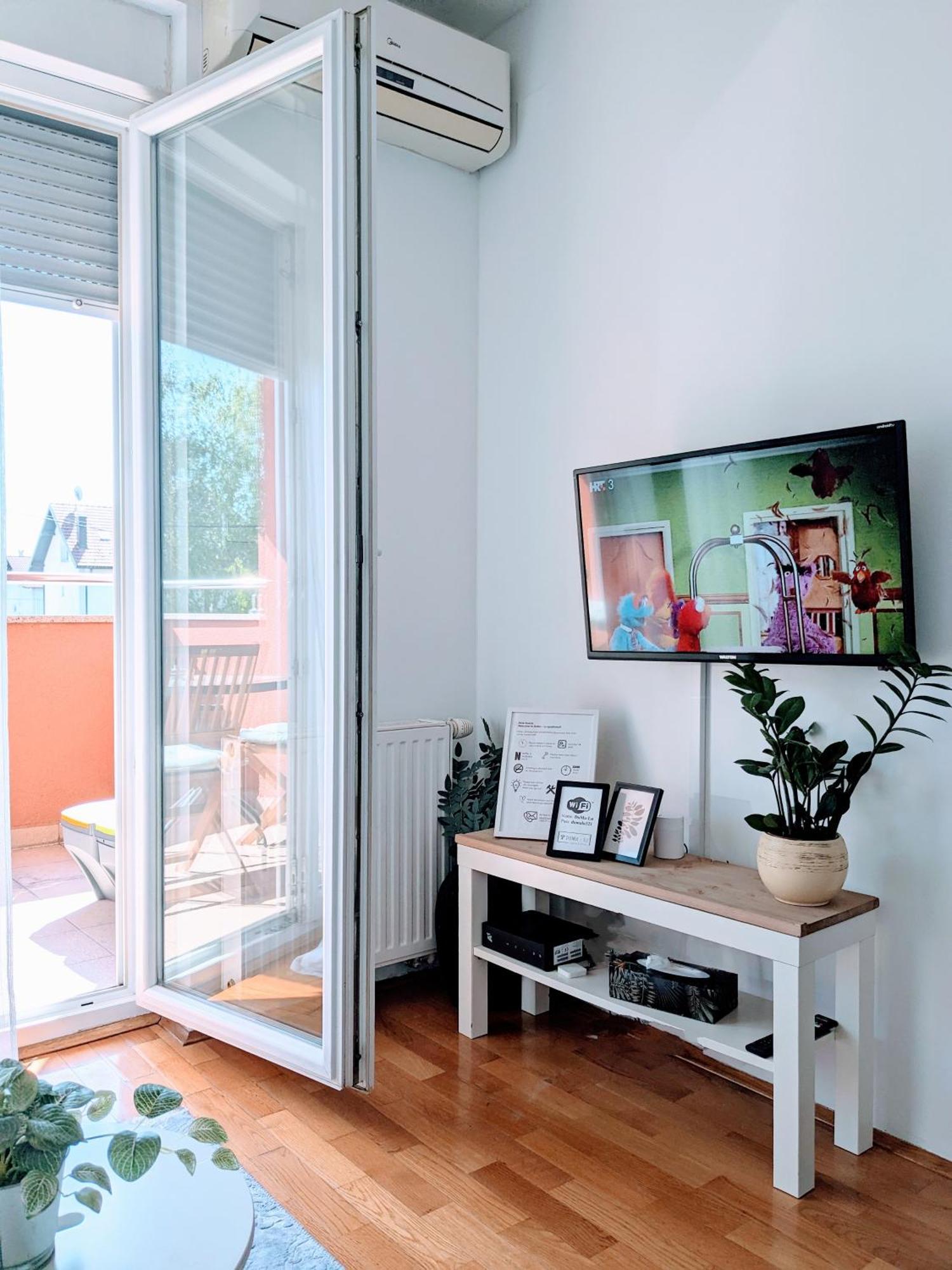 Doma-Lu Apartment-Near Airport And Highway- Free Parking Velika Mlaka Bagian luar foto
