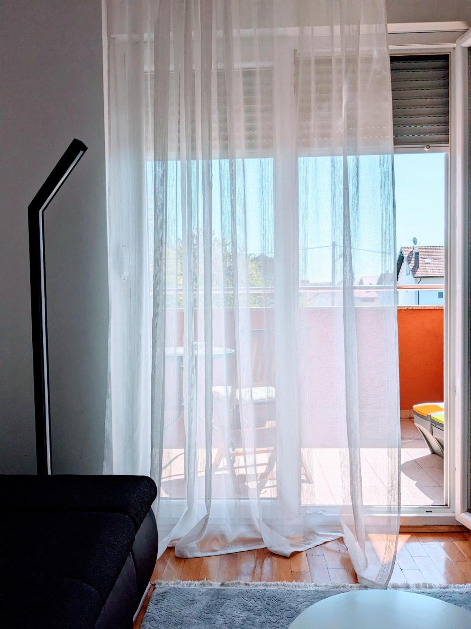 Doma-Lu Apartment-Near Airport And Highway- Free Parking Velika Mlaka Bagian luar foto