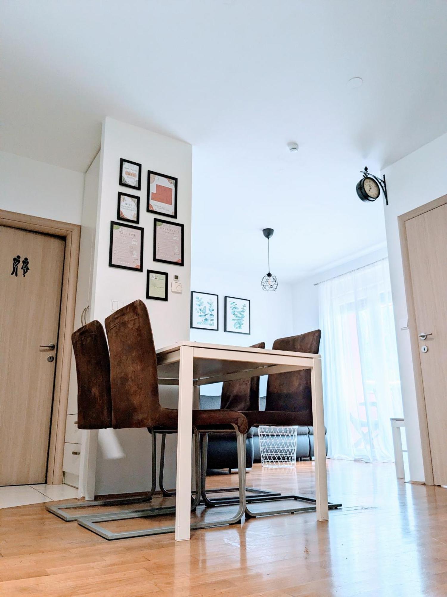 Doma-Lu Apartment-Near Airport And Highway- Free Parking Velika Mlaka Bagian luar foto