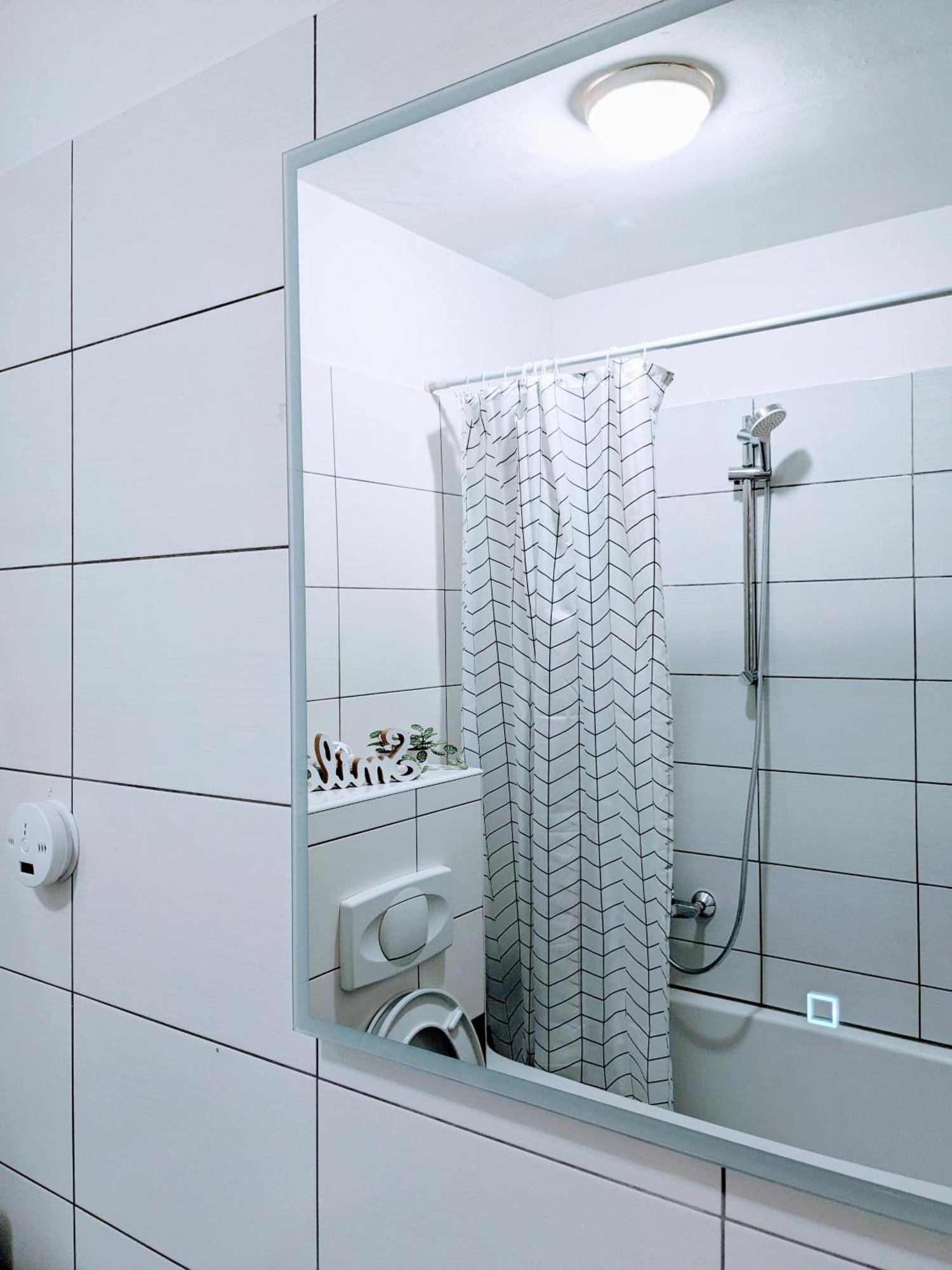Doma-Lu Apartment-Near Airport And Highway- Free Parking Velika Mlaka Bagian luar foto