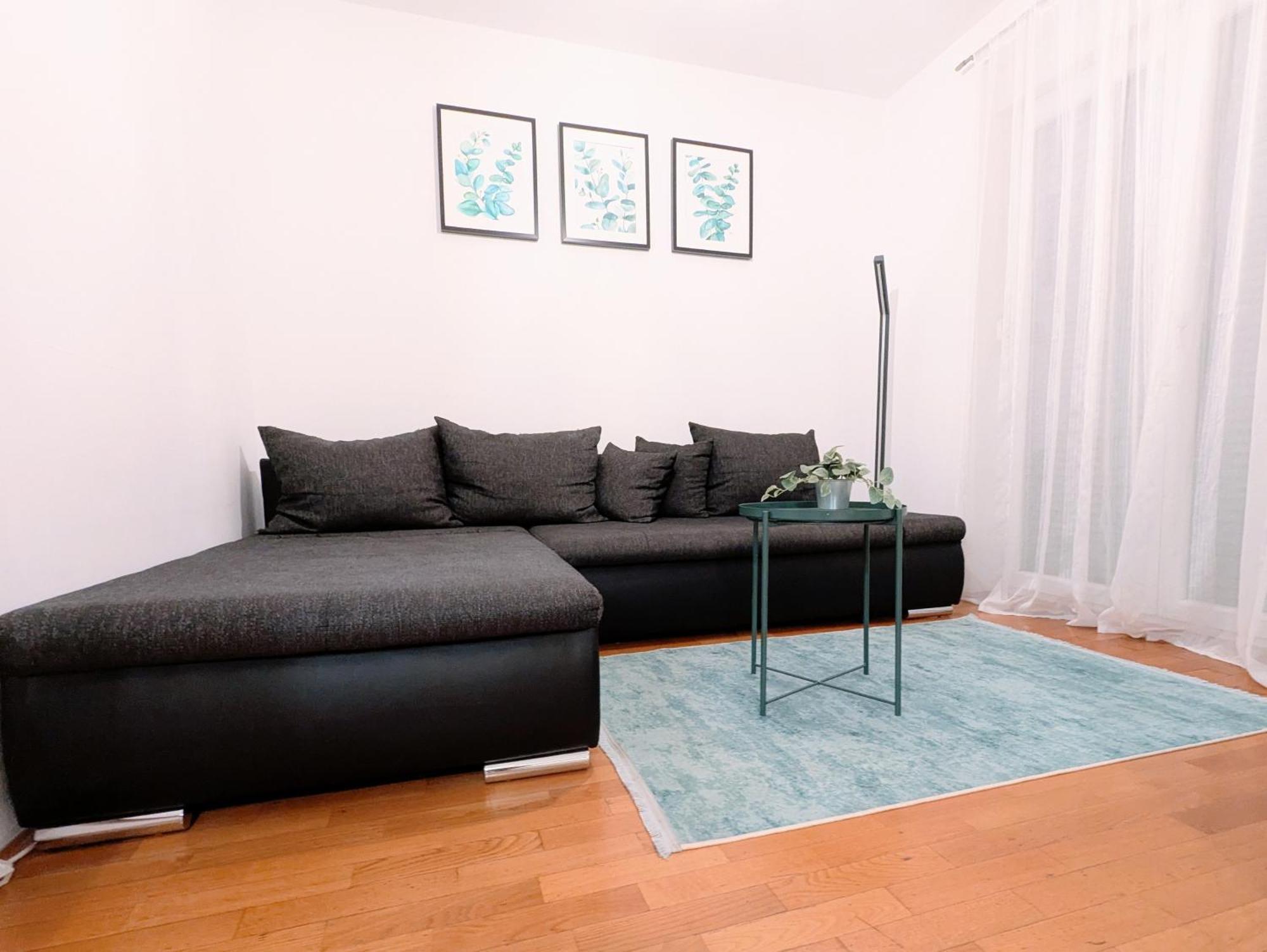 Doma-Lu Apartment-Near Airport And Highway- Free Parking Velika Mlaka Bagian luar foto